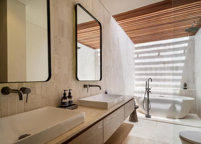 Spacious Boutique 2br With Pool In Bingin 乌鲁瓦图